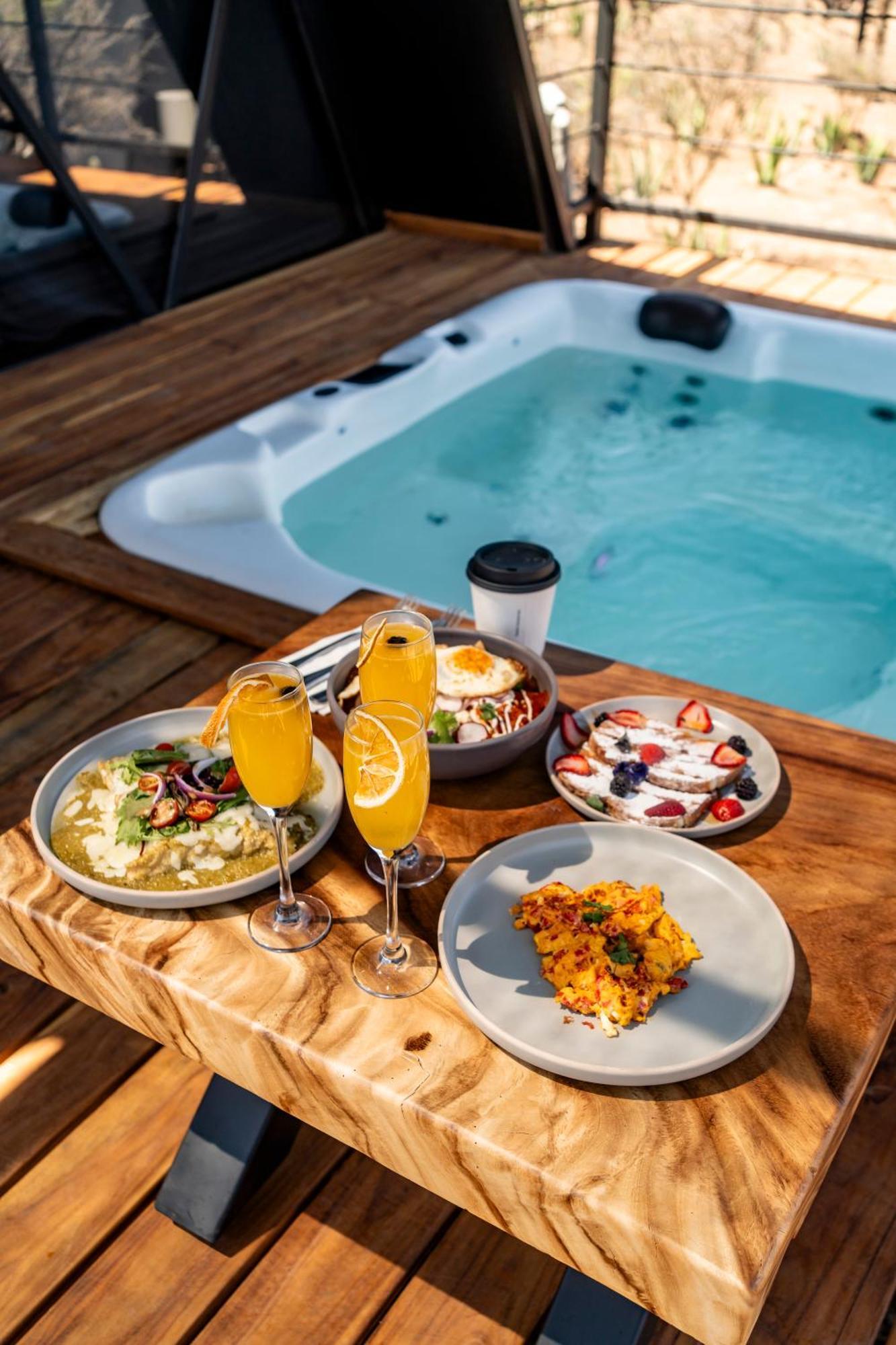 Hotel Coyote Alcocer Eksteriør bilde